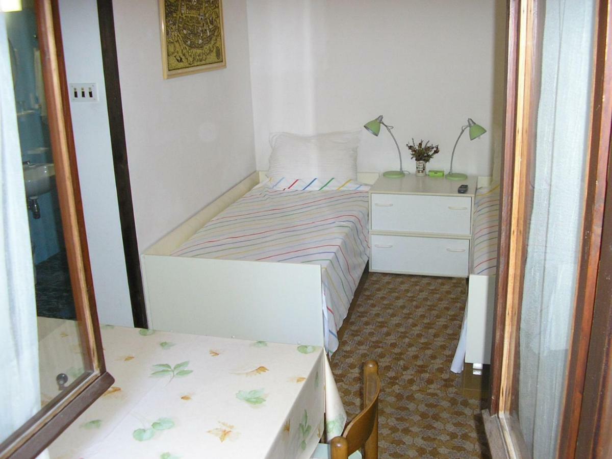 Apartments Mercep Dubrovnik Kamer foto